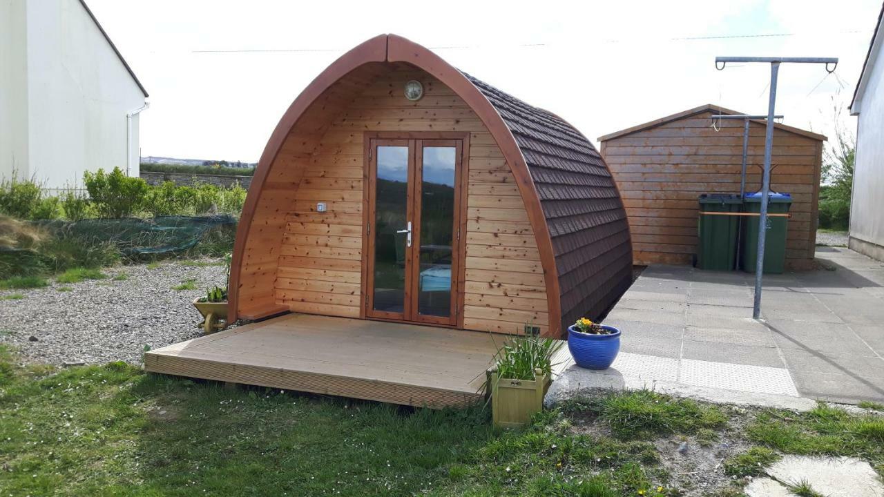 Villa The Rainbow Pod Milltown Malbay Exterior foto