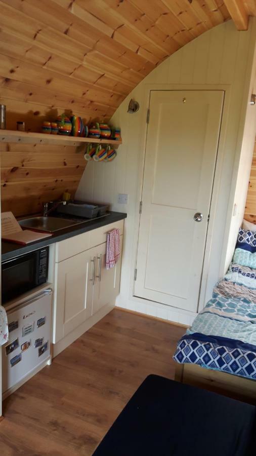 Villa The Rainbow Pod Milltown Malbay Exterior foto