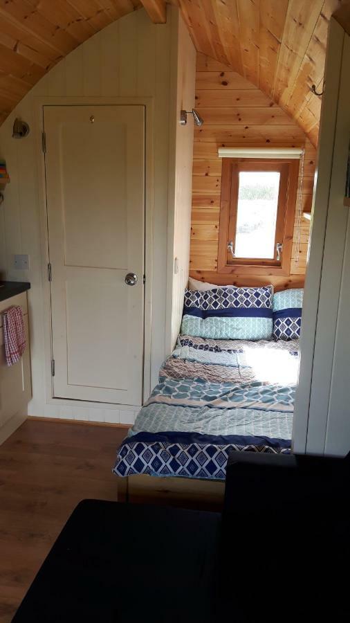 Villa The Rainbow Pod Milltown Malbay Exterior foto